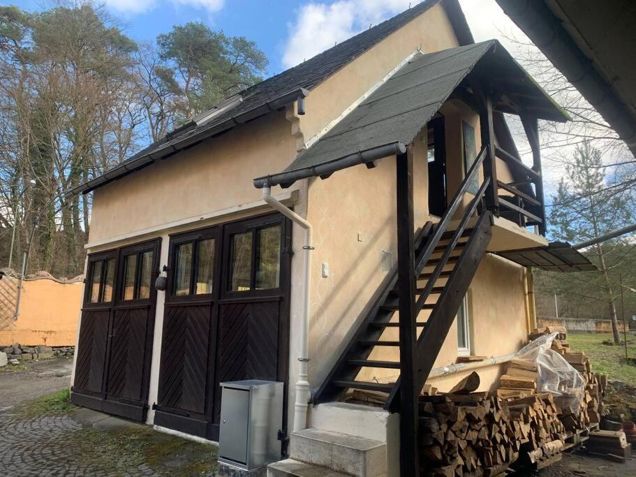 Kleine Kunstremise Mit Holzofen Burg Freienfels Lejlighed Weinbach Eksteriør billede